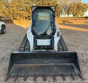 2017 Bobcat T740 - photo 2