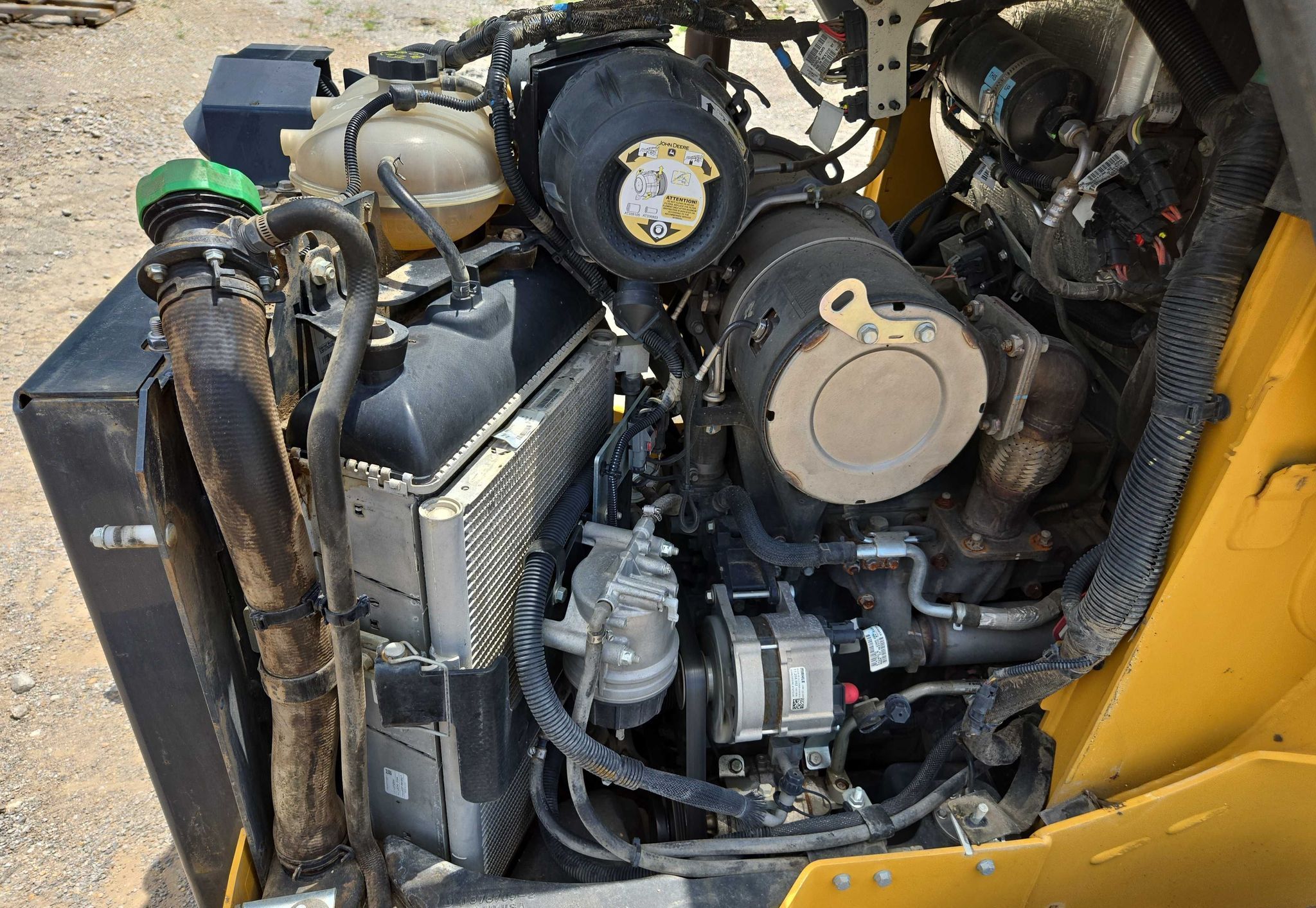 2023 John Deere 320G - photo 12