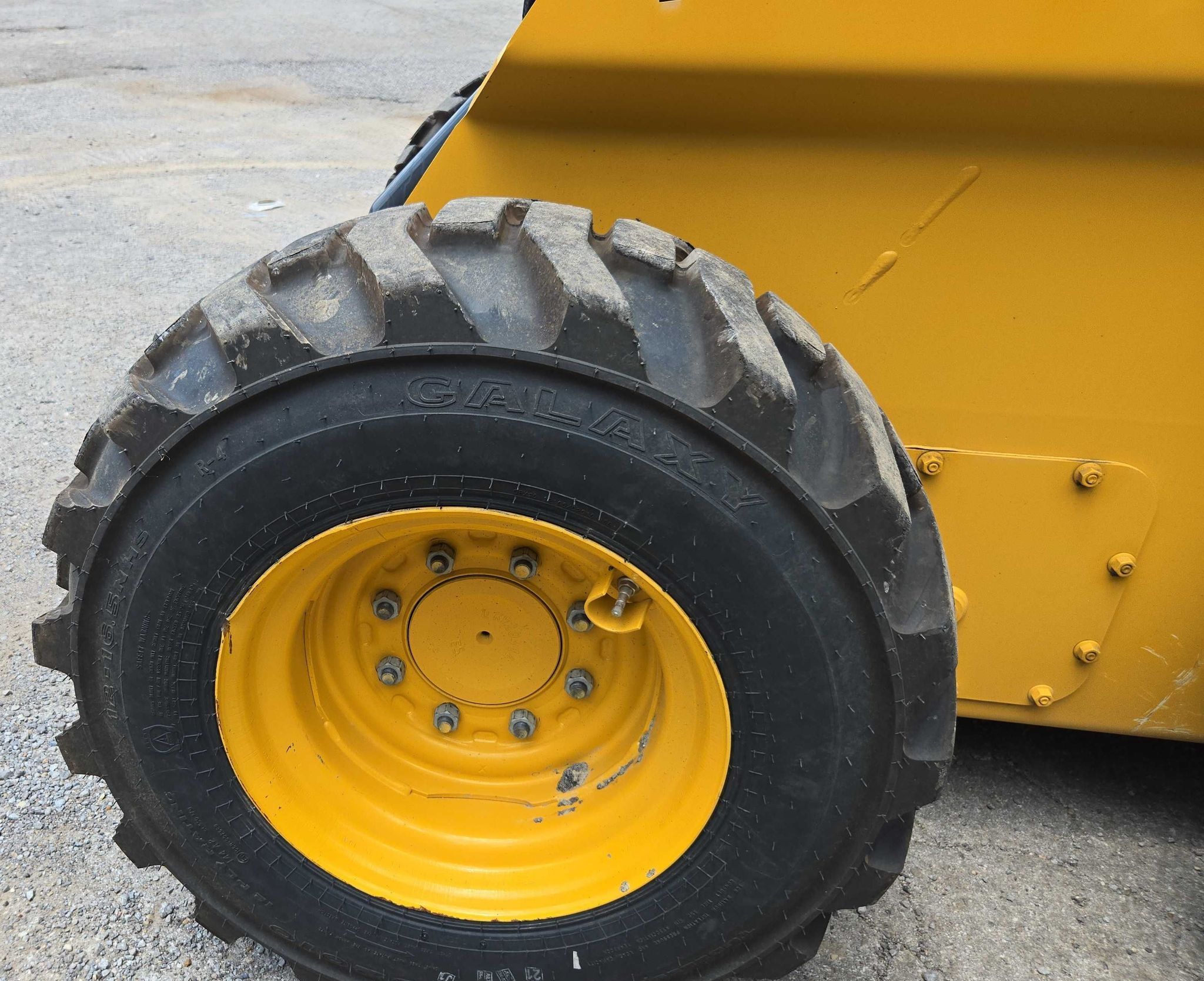 2023 John Deere 320G - photo 14