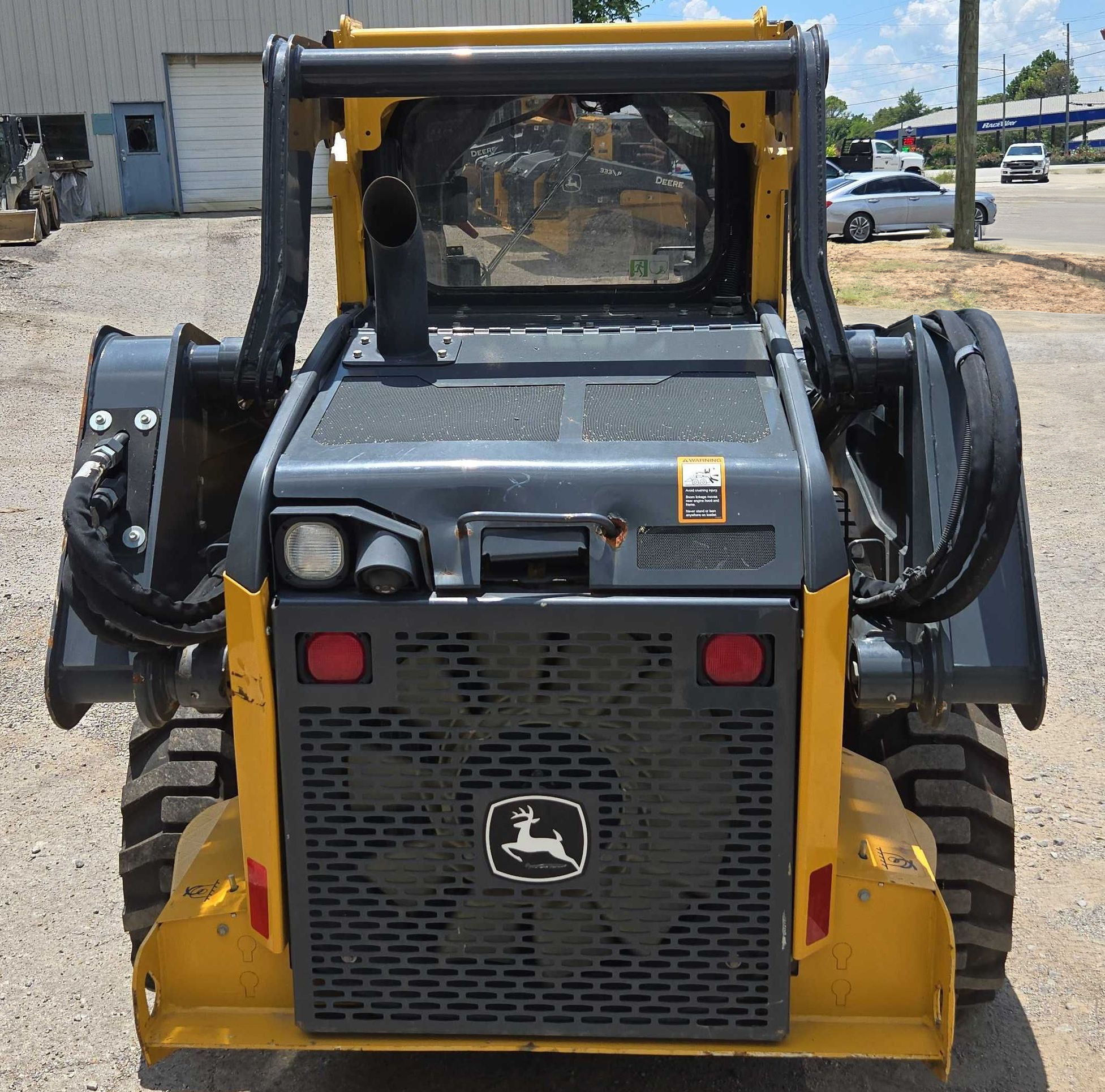 2023 John Deere 320G - photo 6