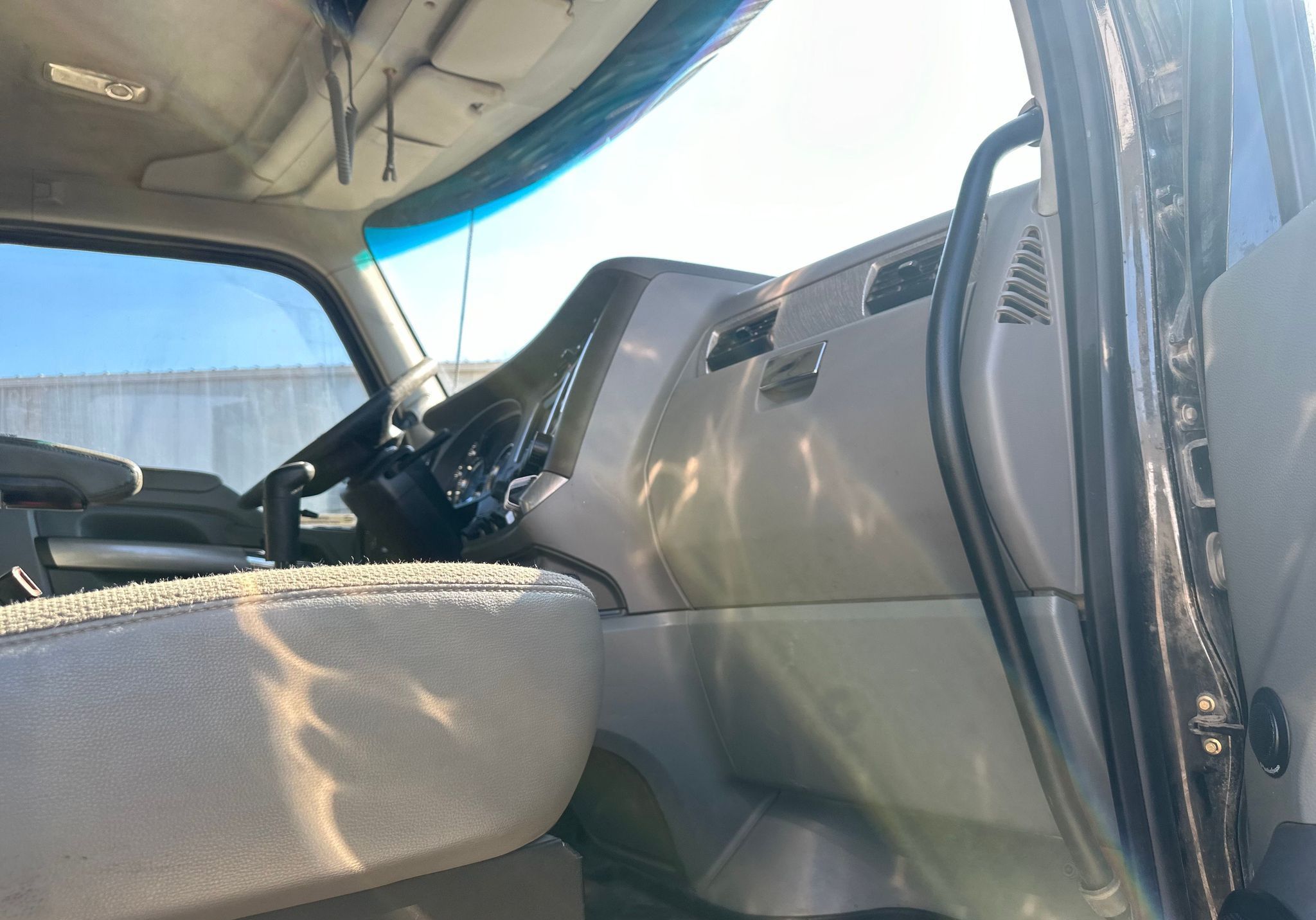 2017 Kenworth T880 - photo 10