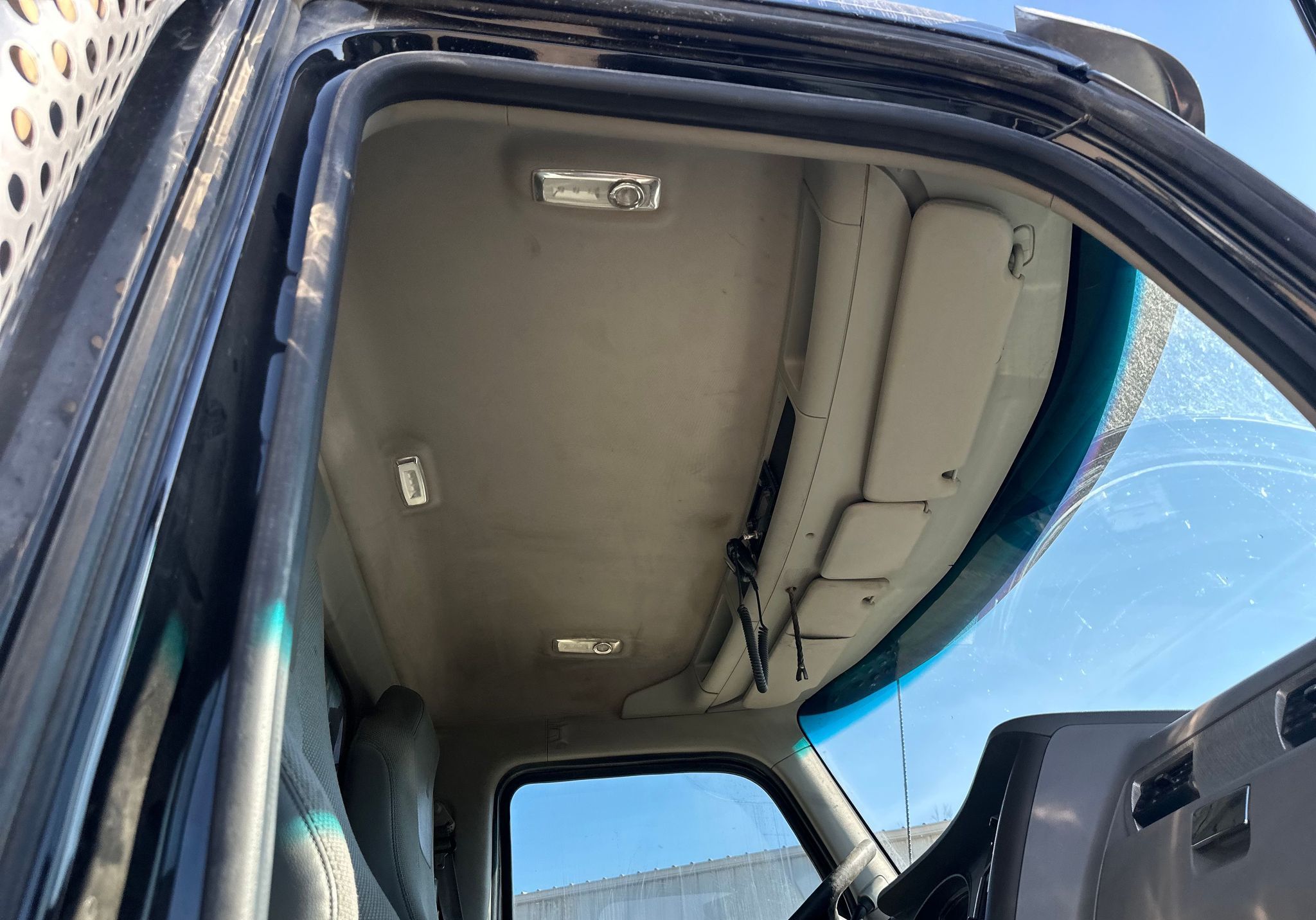2017 Kenworth T880 - photo 11