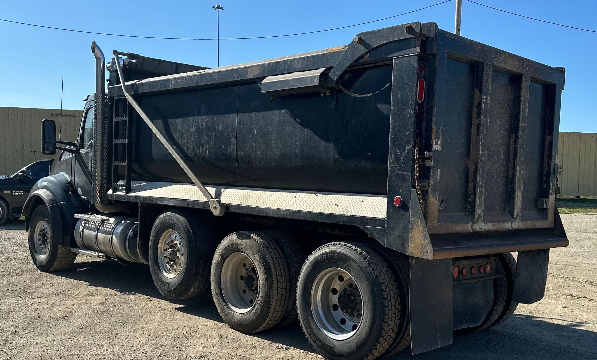 2017 Kenworth T880 - photo 7