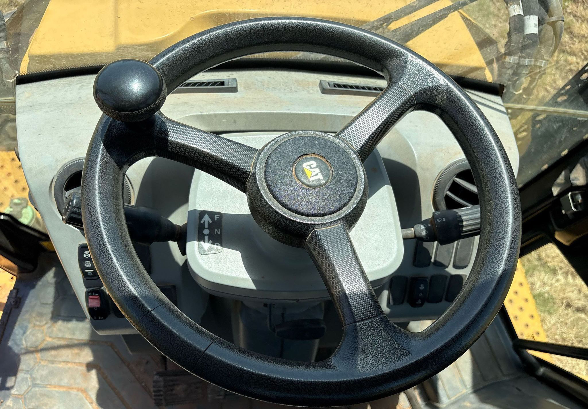 2016 Caterpillar 420F2 IT - photo 9