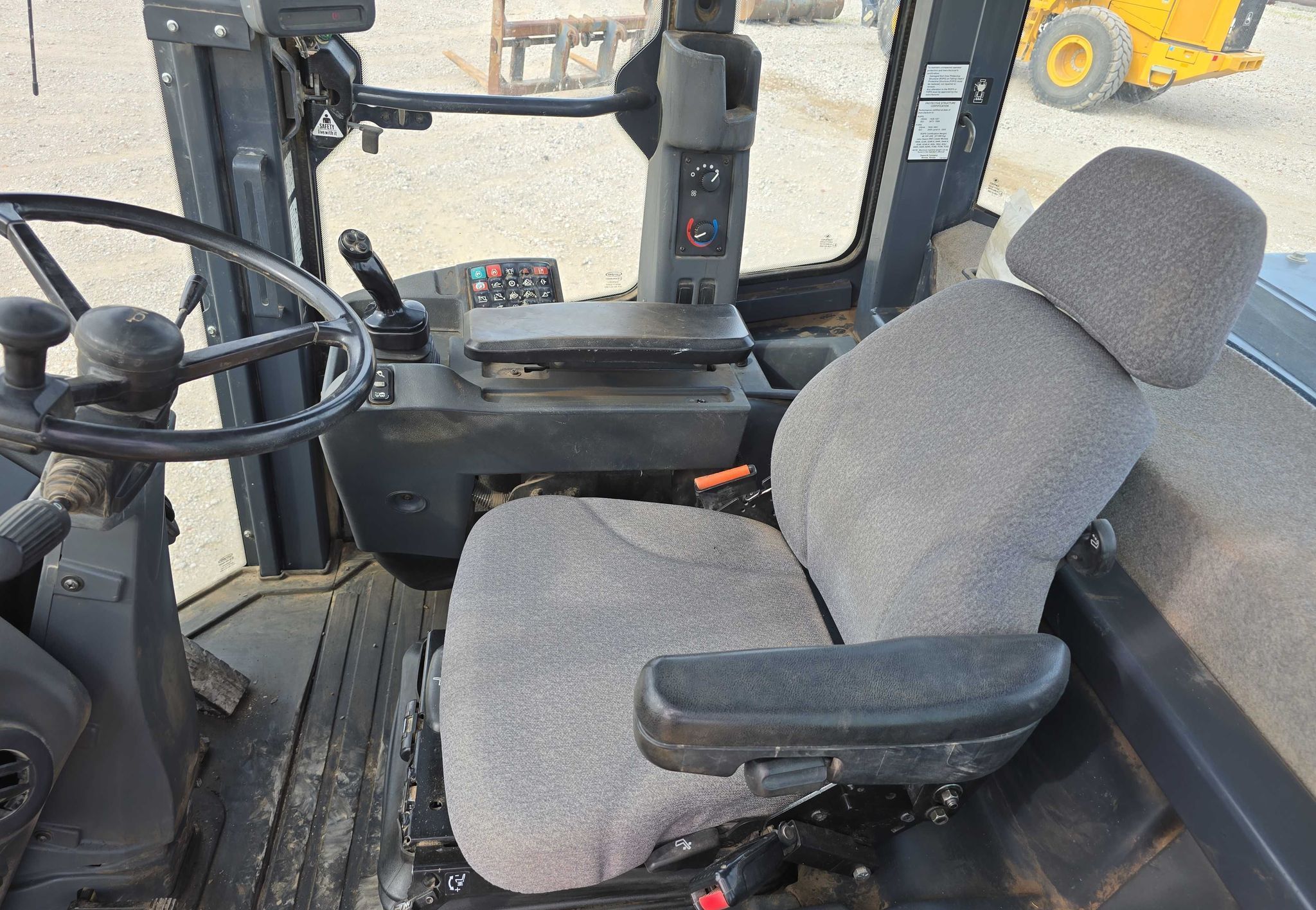 2017 John Deere 644K - photo 11