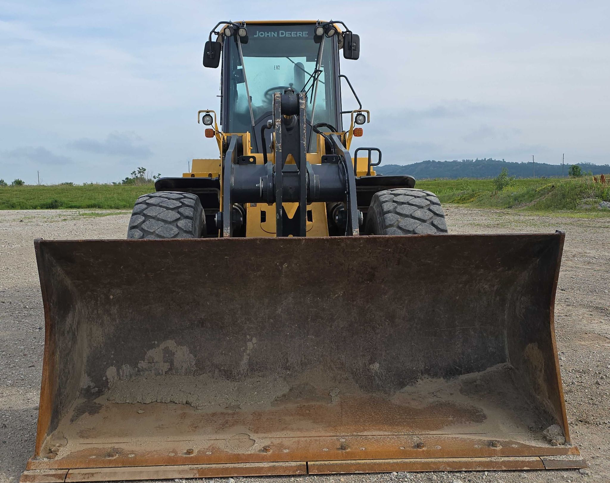 2017 John Deere 644K - photo 2