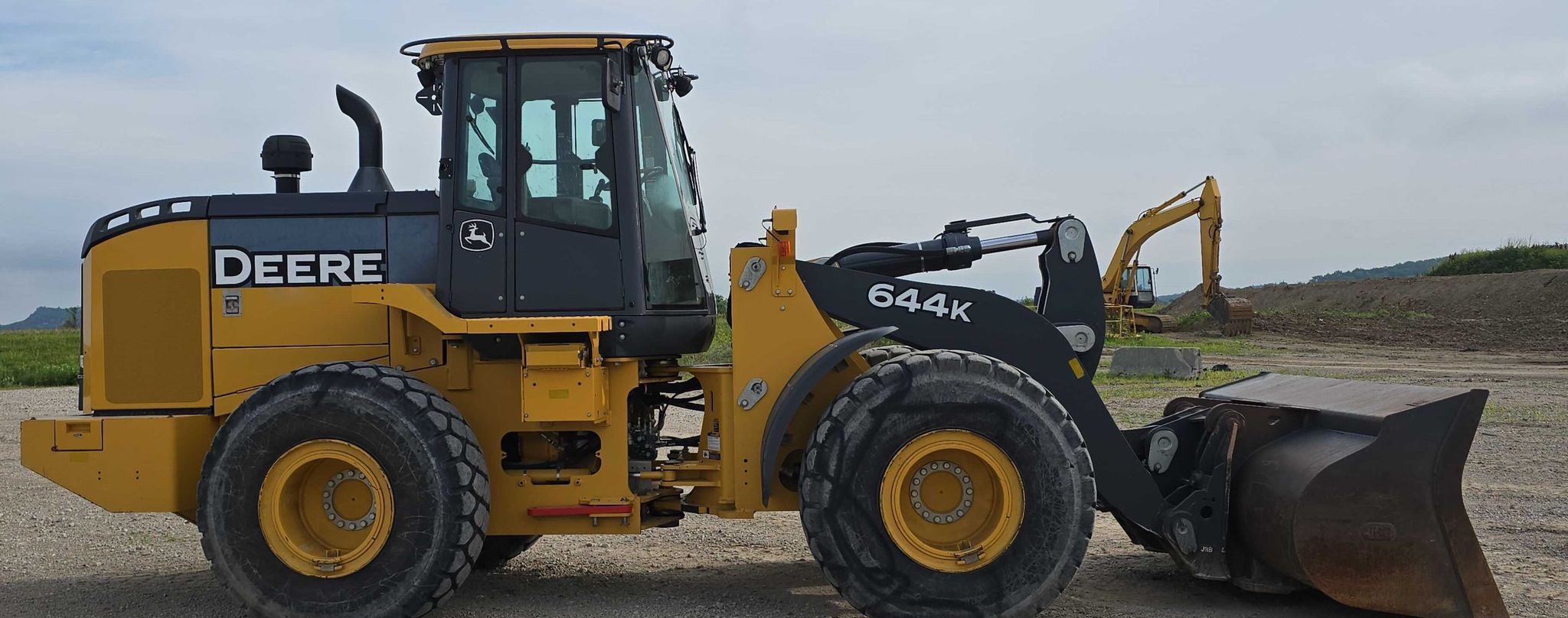 2017 John Deere 644K - photo 4