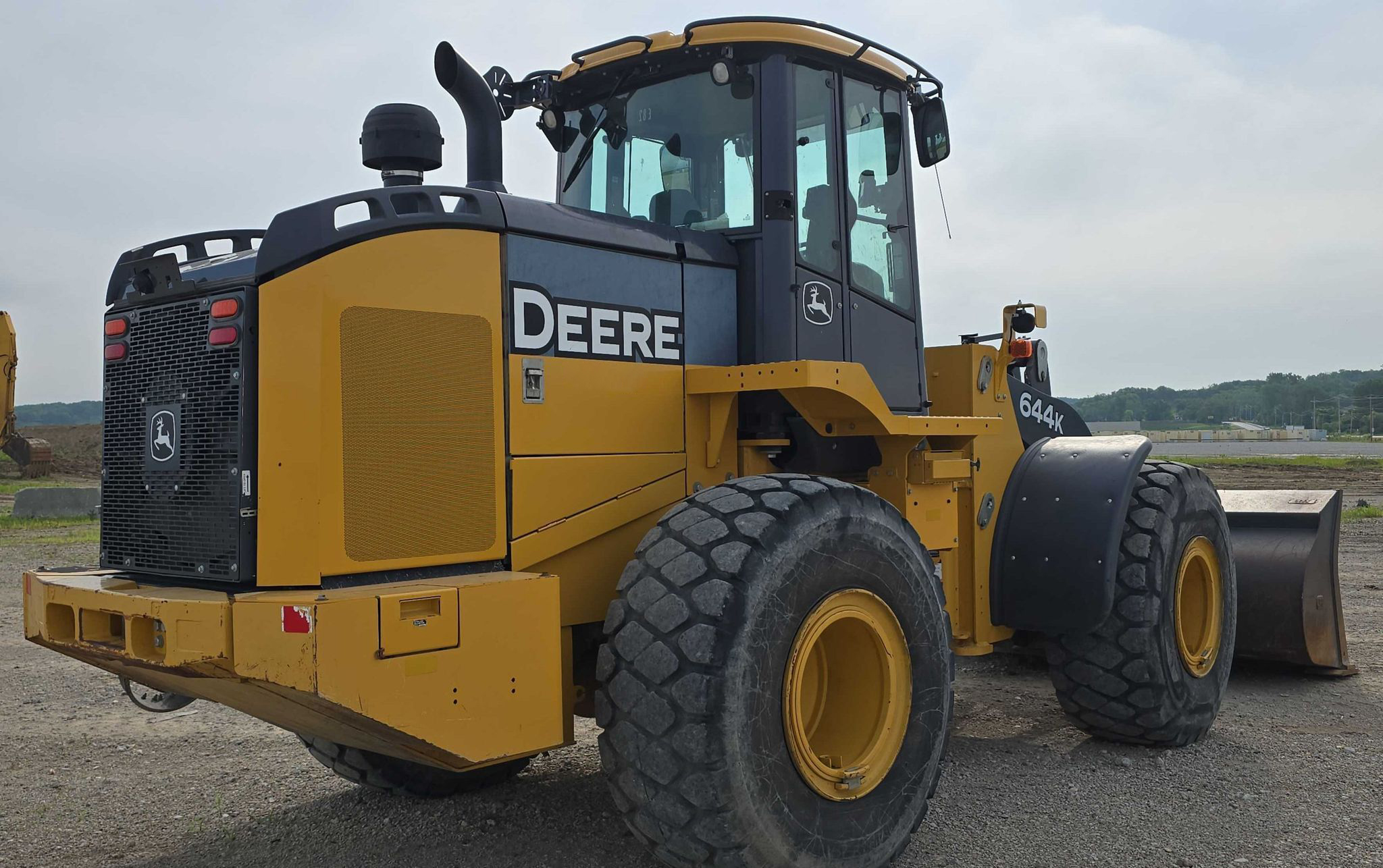 2017 John Deere 644K - photo 5