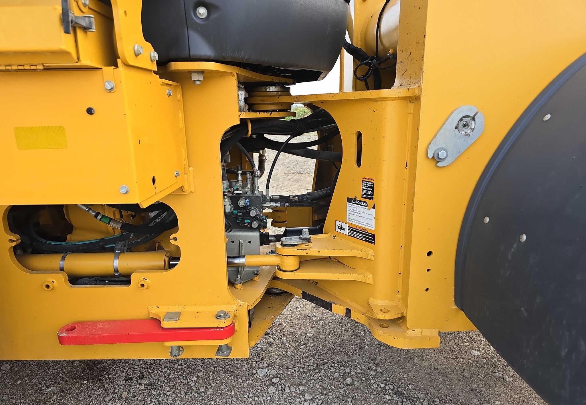 2017 John Deere 644K - photo 9