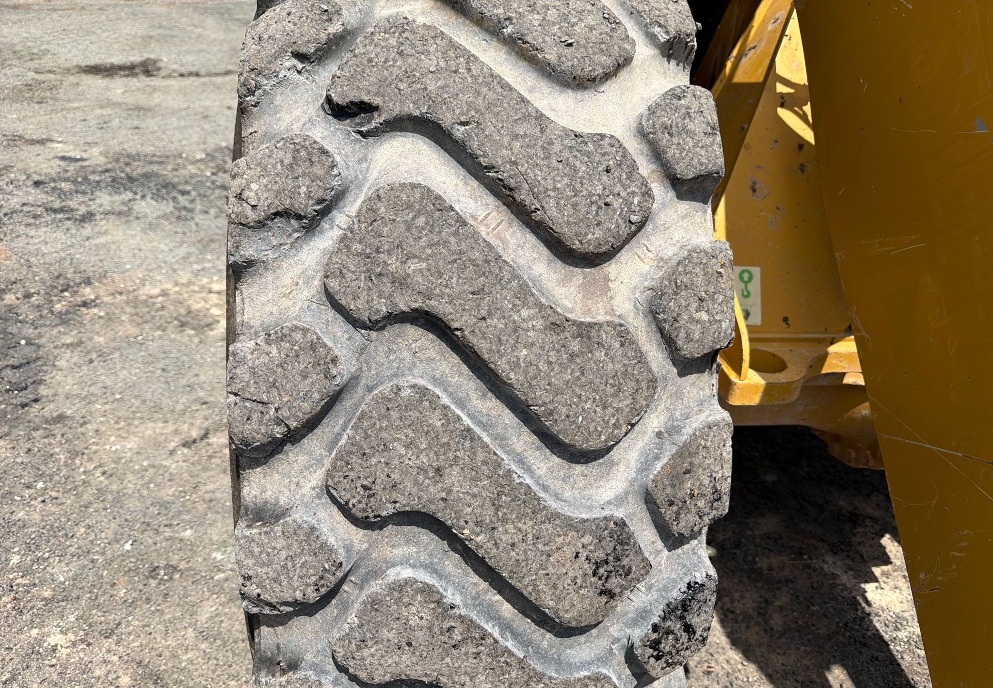 2022 Caterpillar 938M - photo 16