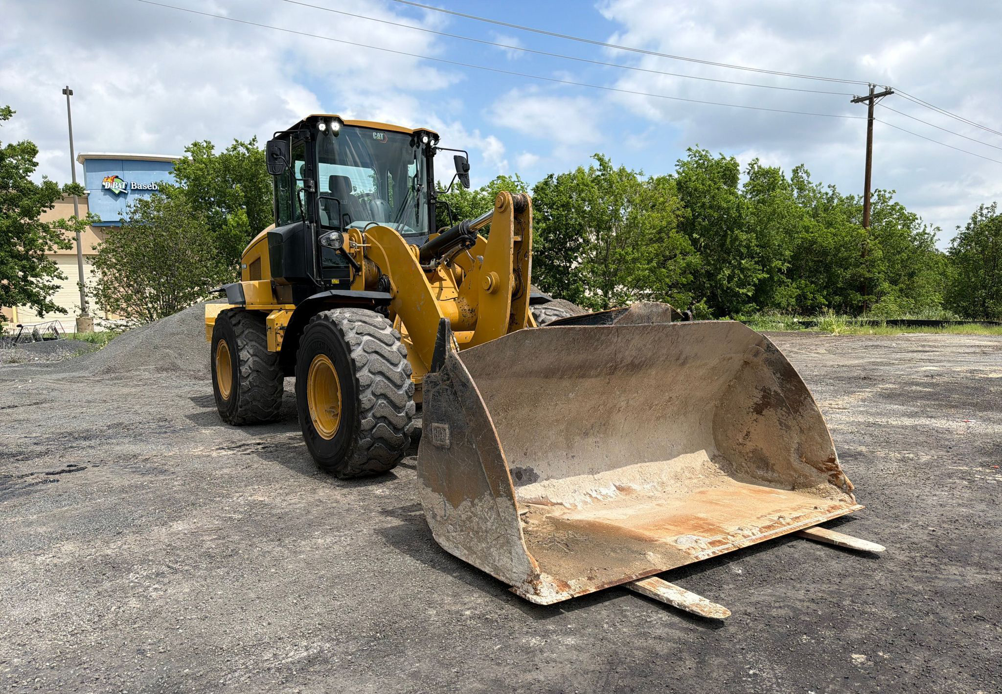 2022 Caterpillar 938M - photo 3