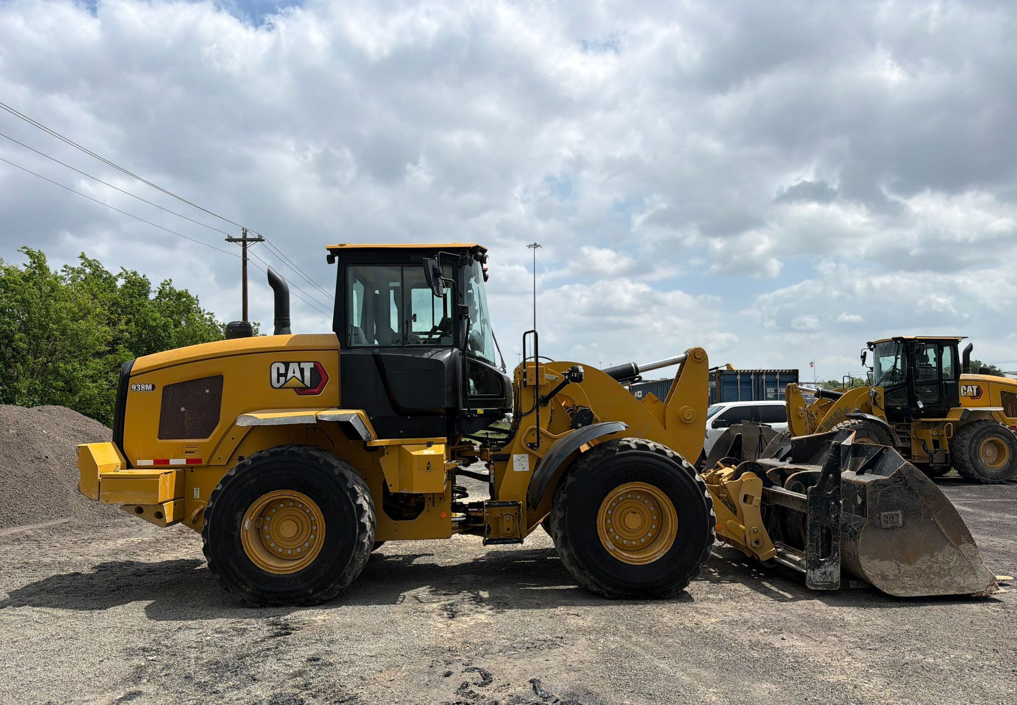 2022 Caterpillar 938M - photo 4